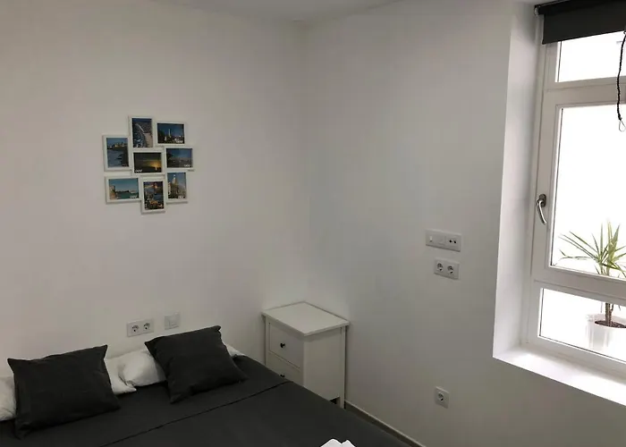 Gran Teatro Falla-la Caleta Apartment